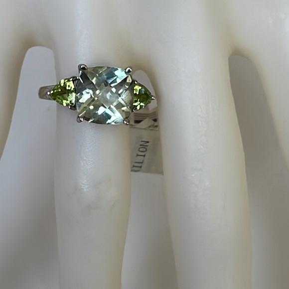 NWT Mint Quartz/Peridot Sterling Silver Ring - Picture 2 of 11